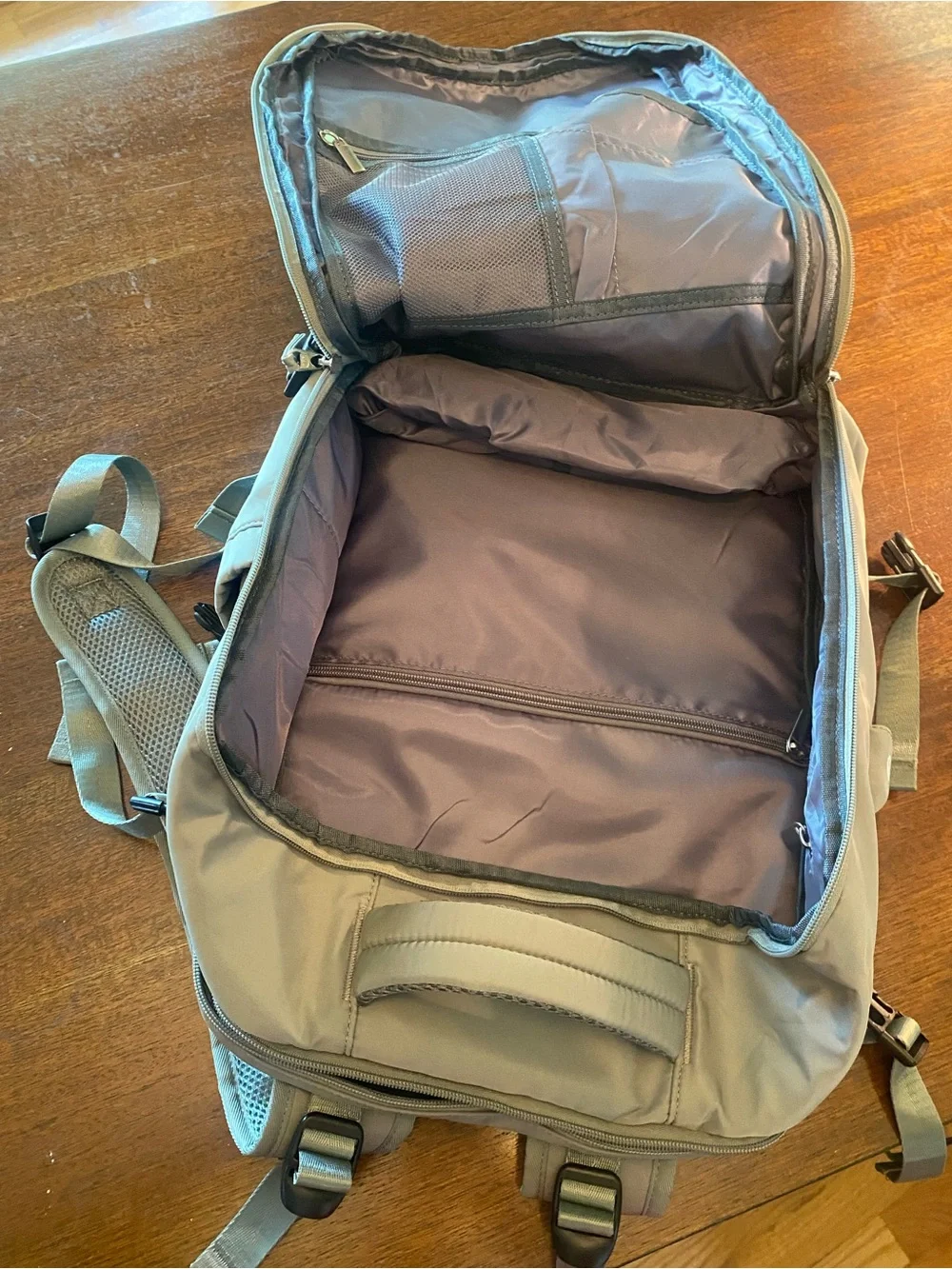 Light Green Large Multi-Compartment Travel School Camping Laptop Backpack EUC